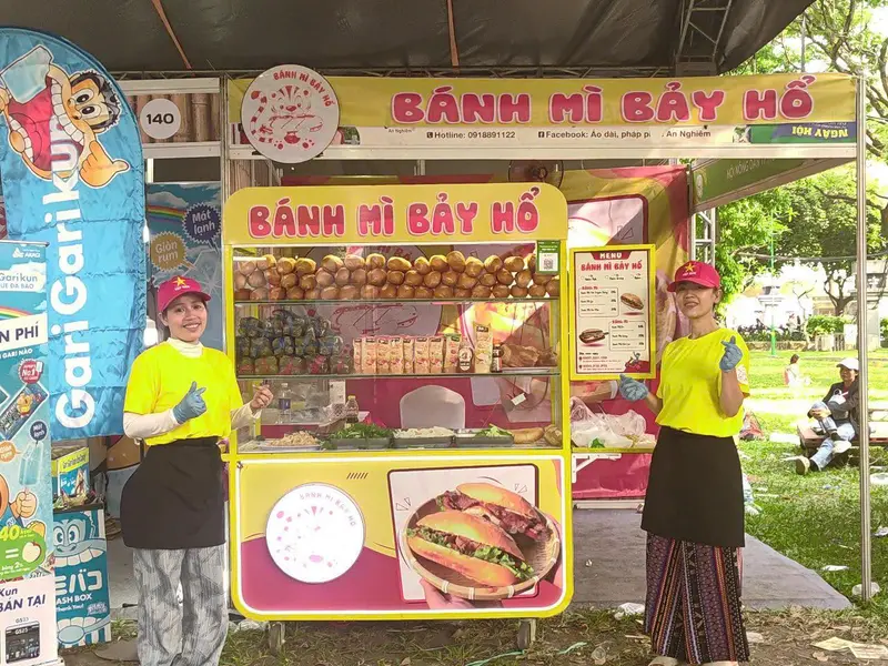 bánh mì "âm phủ" Sài Gòn - Bánh mì Bảy Hổ hương vị truyền thống