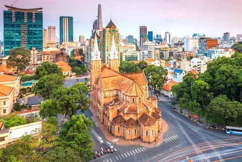 Kiến trúc cổ điển của Nhà thờ Đức Bà - địa điểm đẹp Sài Gòn biểu tượng di sản Pháp