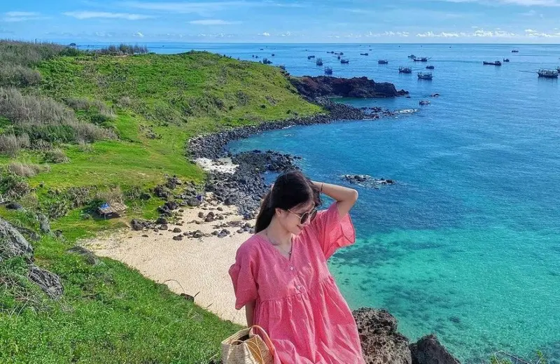 Thời điểm du lịch Đảo Phú Quý đẹp nhất trong năm là mùa biển êm.